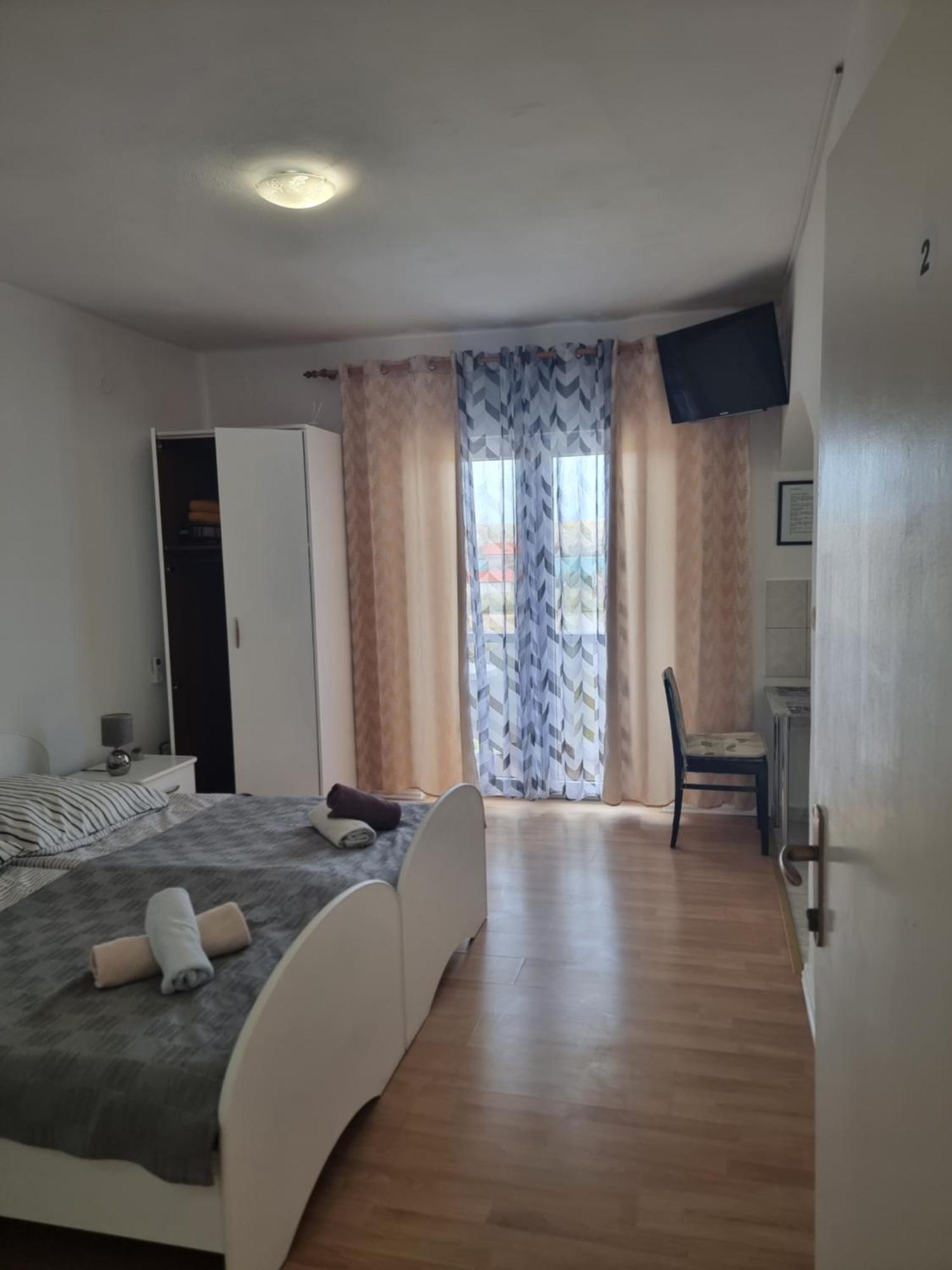 Apartmani Alen Dinjiška Kültér fotó